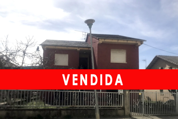 Vendida - Fachada Exterior - Venta Casa